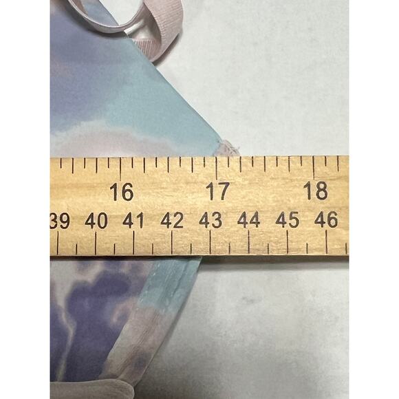 Hurley Women Tie Dye Lightly Padded Comfort Bra Pink Wirefree Wireless Size 36C - Picture 4 of 11